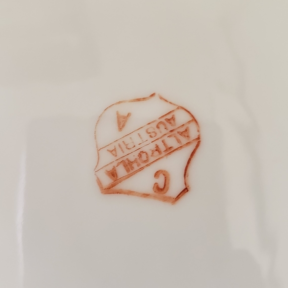 Altrohla Austria 10 Dinner Plates , 10 Salad plates ,4 Decorative plates . - Picture 11 of 13